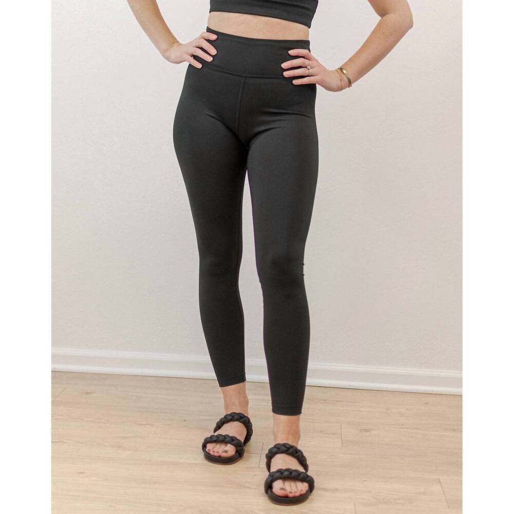 NEW TENTREE inmotion high waisted leggings in black